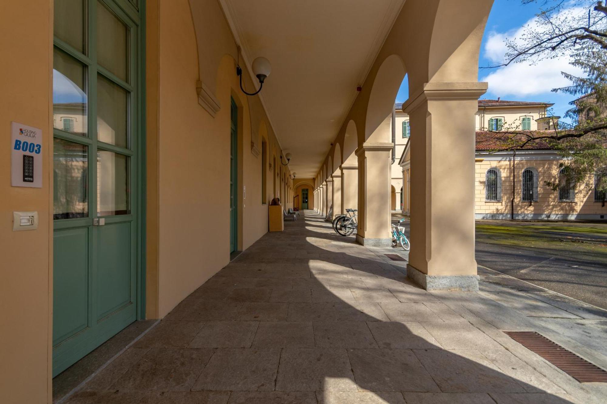 Housing Giulia Aparthotel Turin Exterior photo